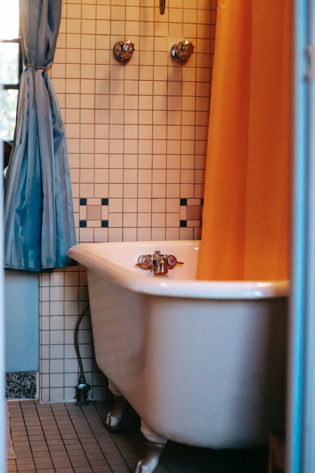 Farbpaletten für das Badezimmer: Wie man sein Badezimmer aufpeppt